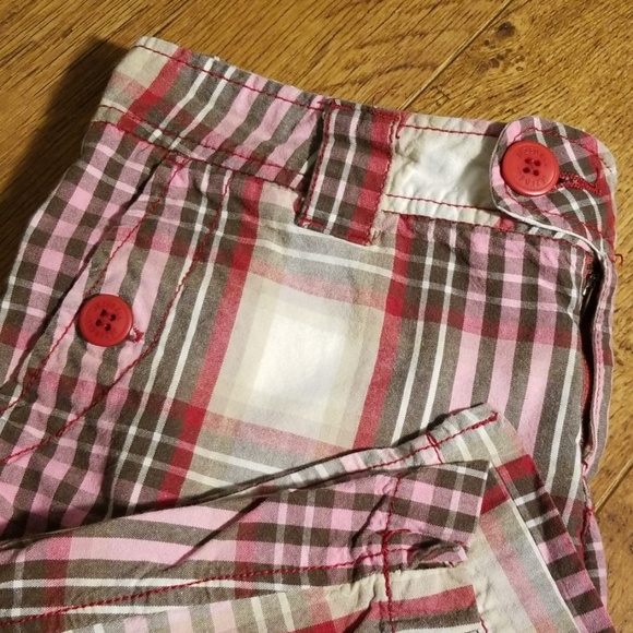 Shorts - Picture 2 of 8